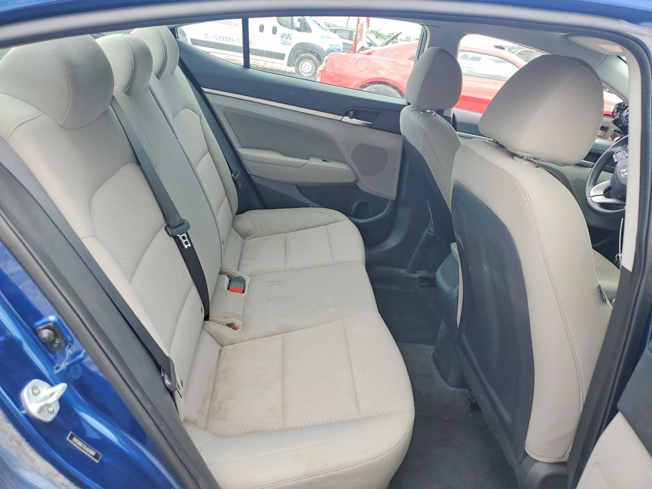 Hyundai ELANTRA Sel