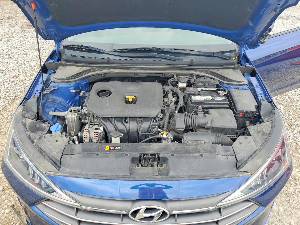 Hyundai ELANTRA Sel