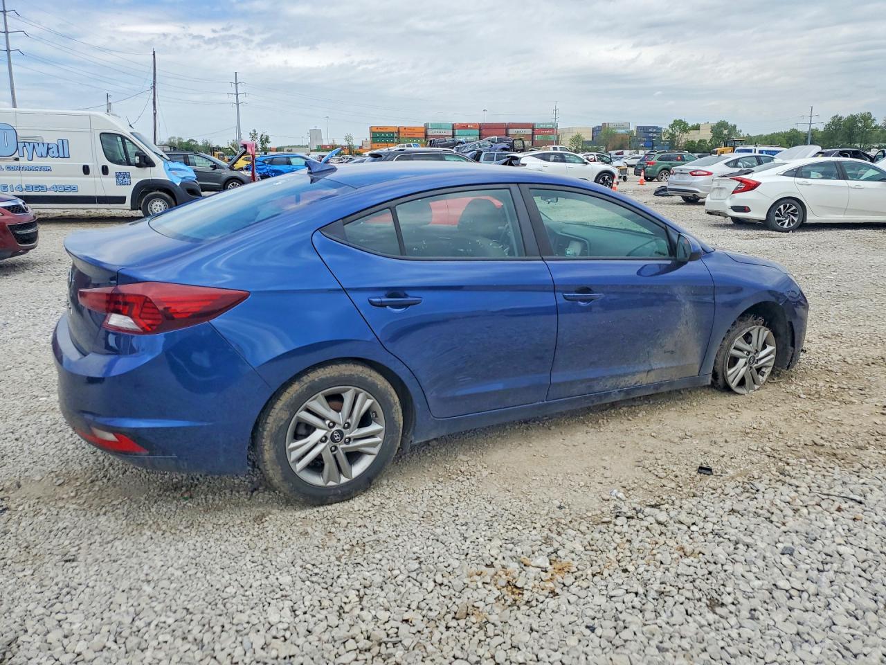 Hyundai ELANTRA Sel