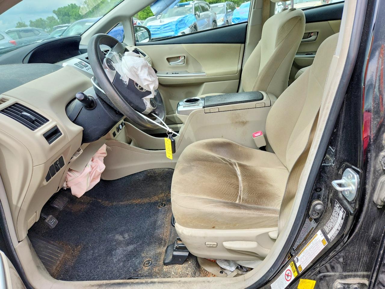 Toyota Prius v Three