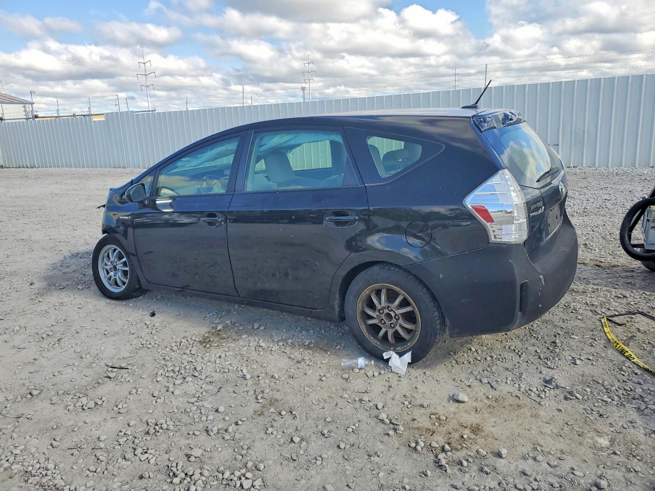 Toyota Prius v Three