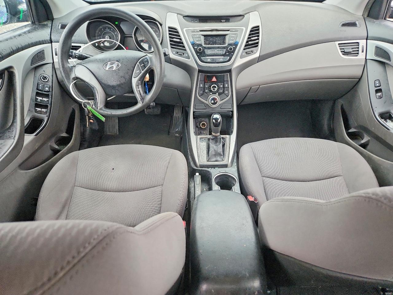 Hyundai ELANTRA Se