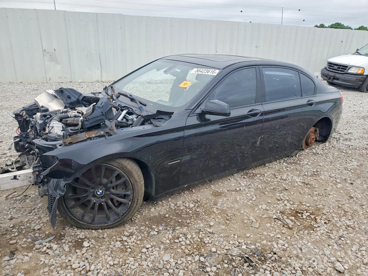 Salvage BMW 7 Series Image