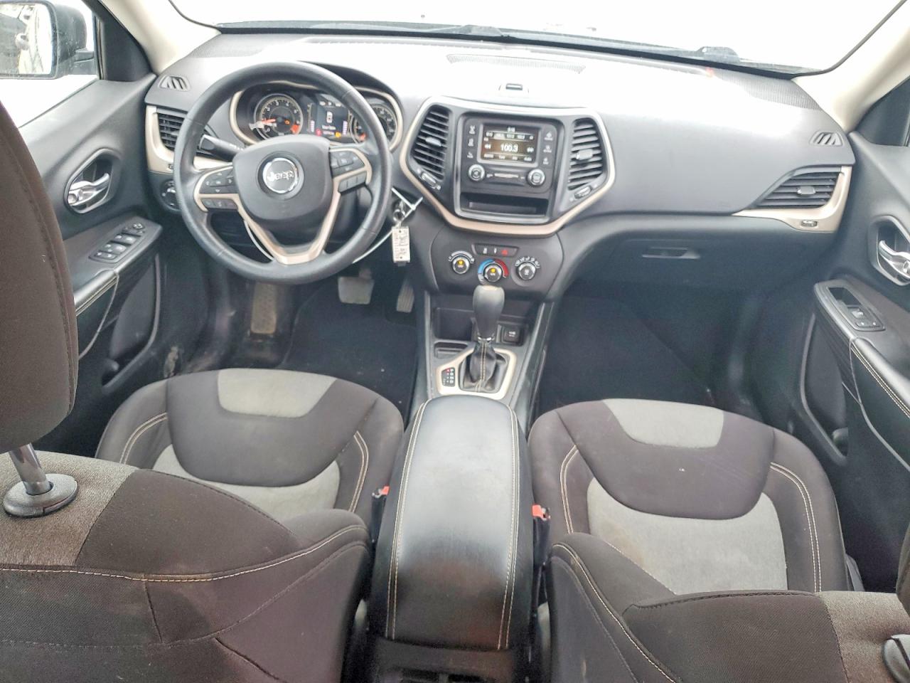 Jeep Cherokee Sport