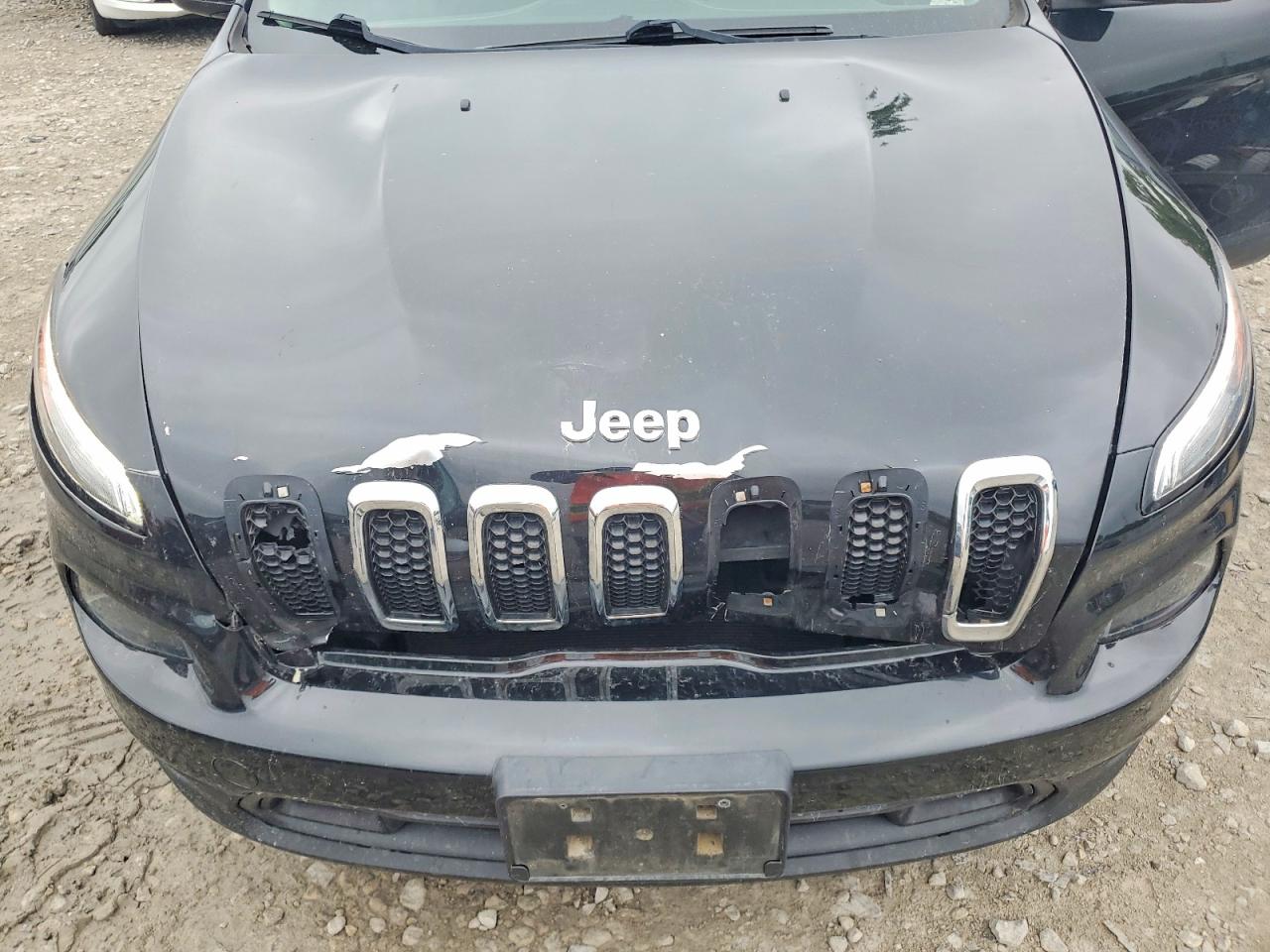 Jeep Cherokee Sport
