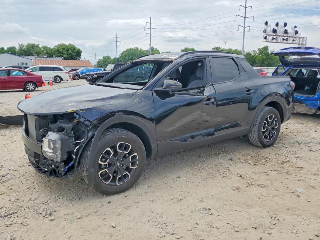 Salvage Hyundai SANTA CRUZ Image