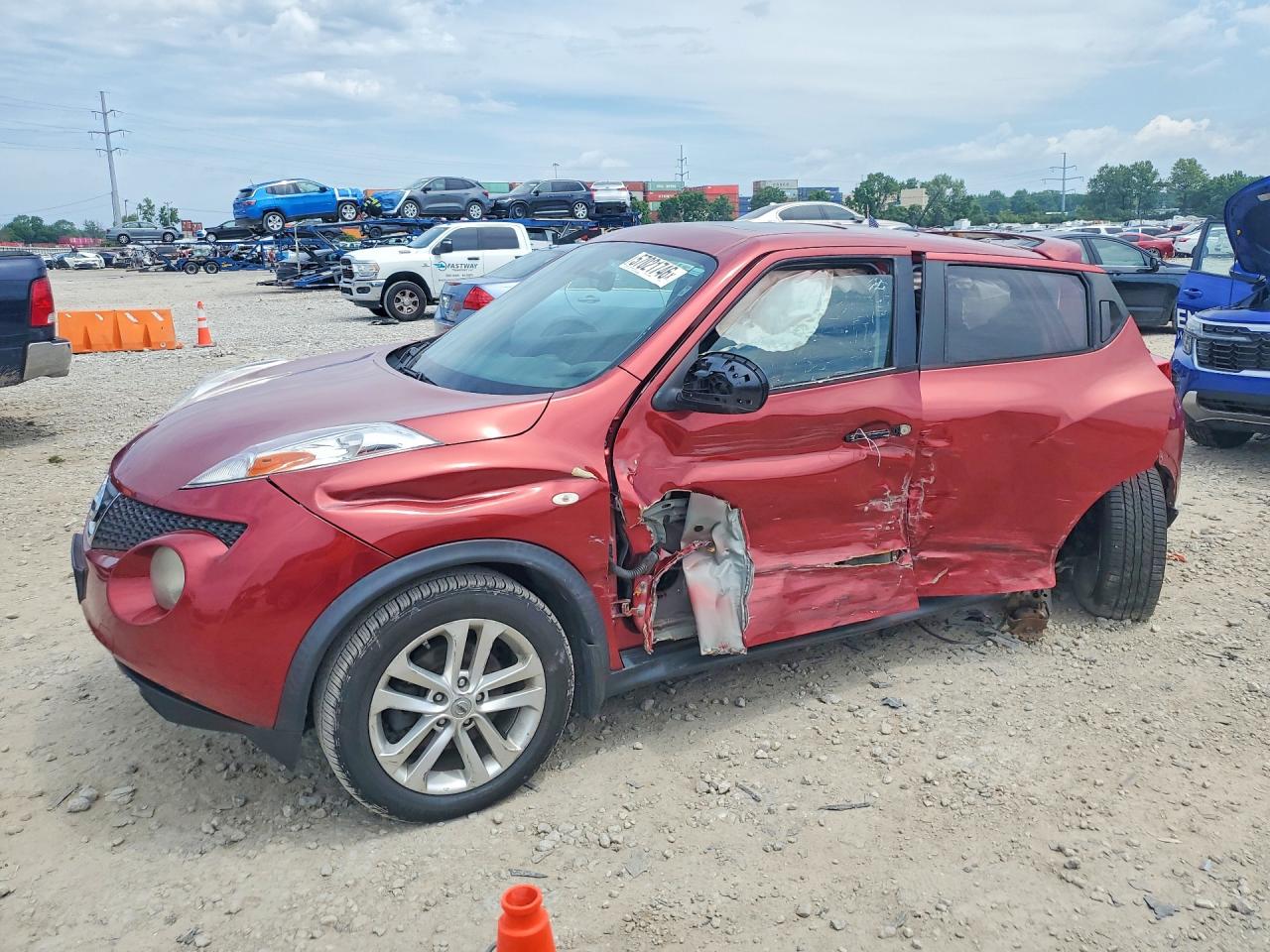 Salvage Nissan JUKE Image