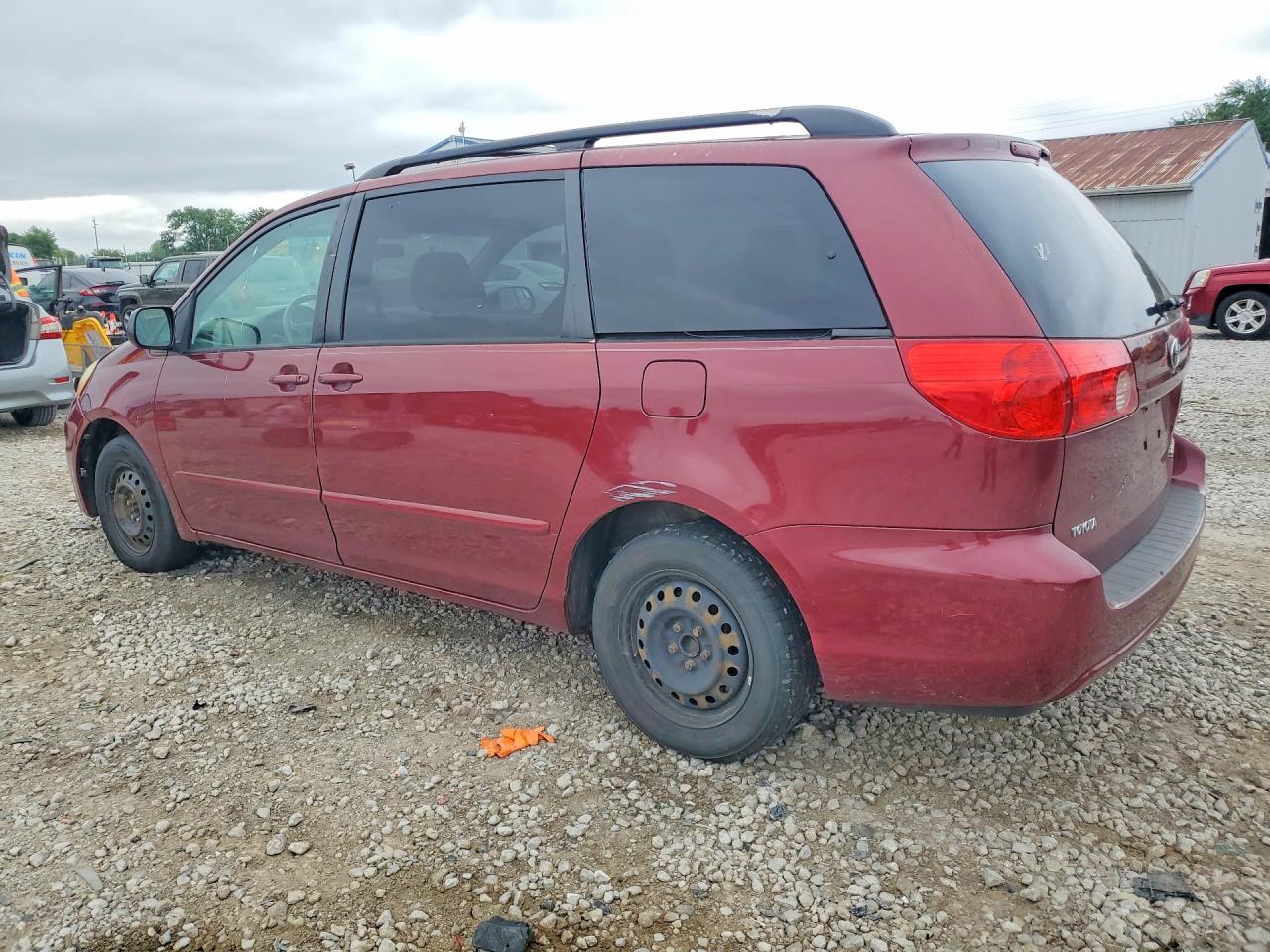 Toyota Sienna Le 7-passenger