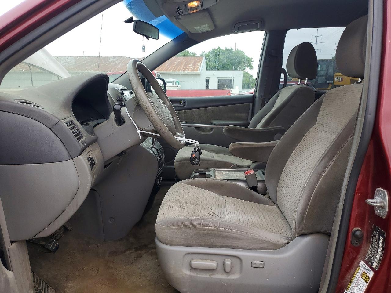 Toyota Sienna Le 7-passenger