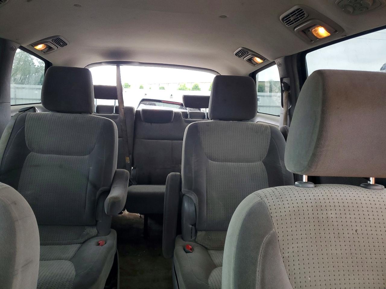 Toyota Sienna Le 7-passenger