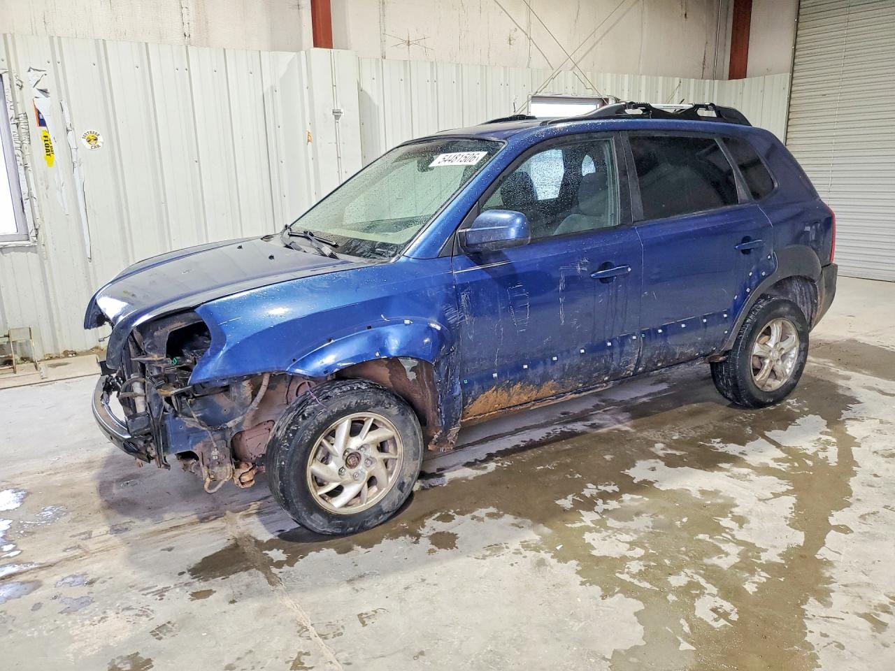 Salvage Hyundai TUCSON Image