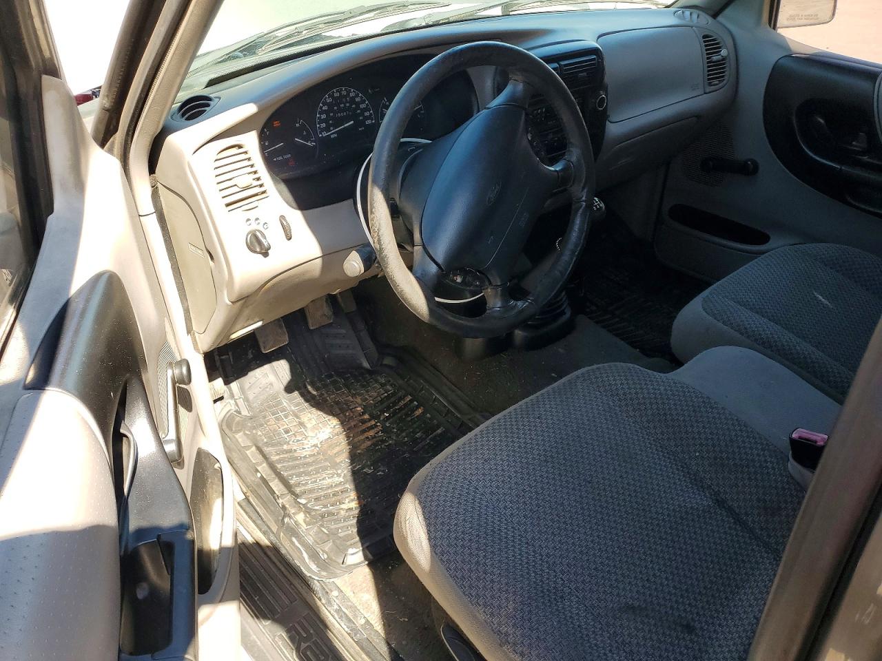 Ford Ranger Super Cab