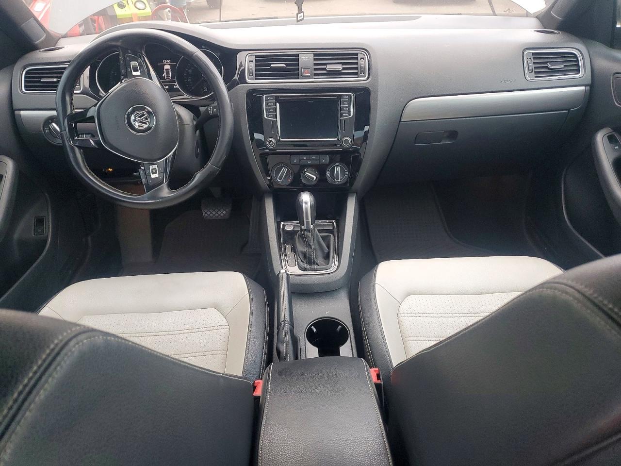 Volkswagen Jetta Sport