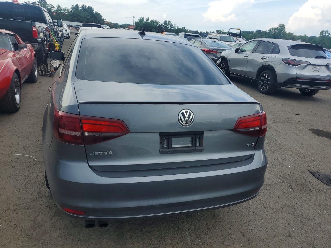 Volkswagen Jetta Sport