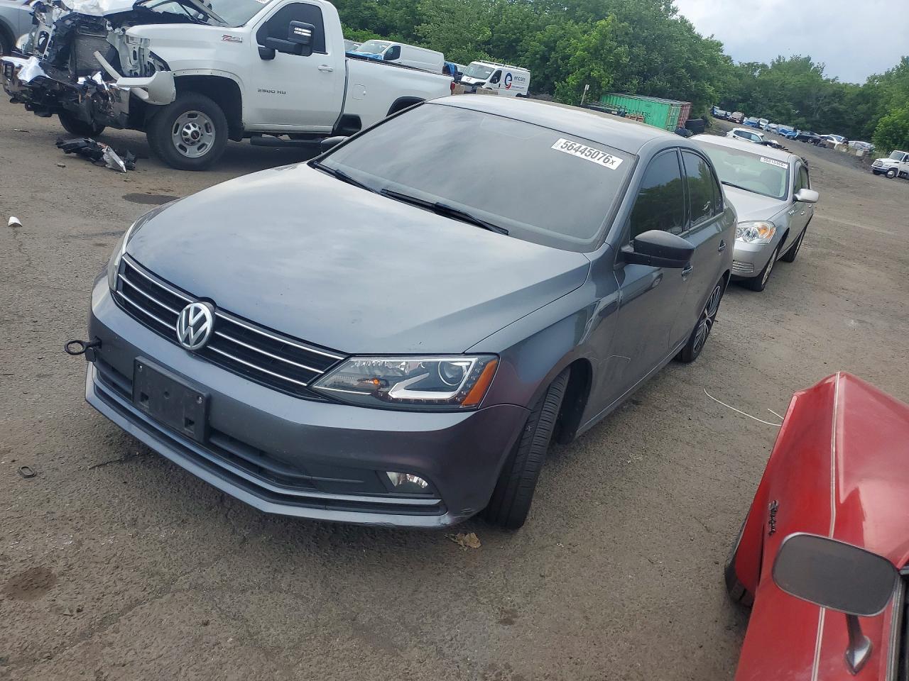 Salvage Volkswagen Jetta Image