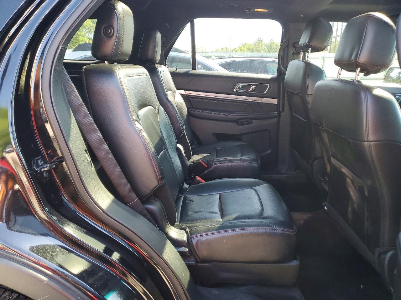 Ford Explorer Sport