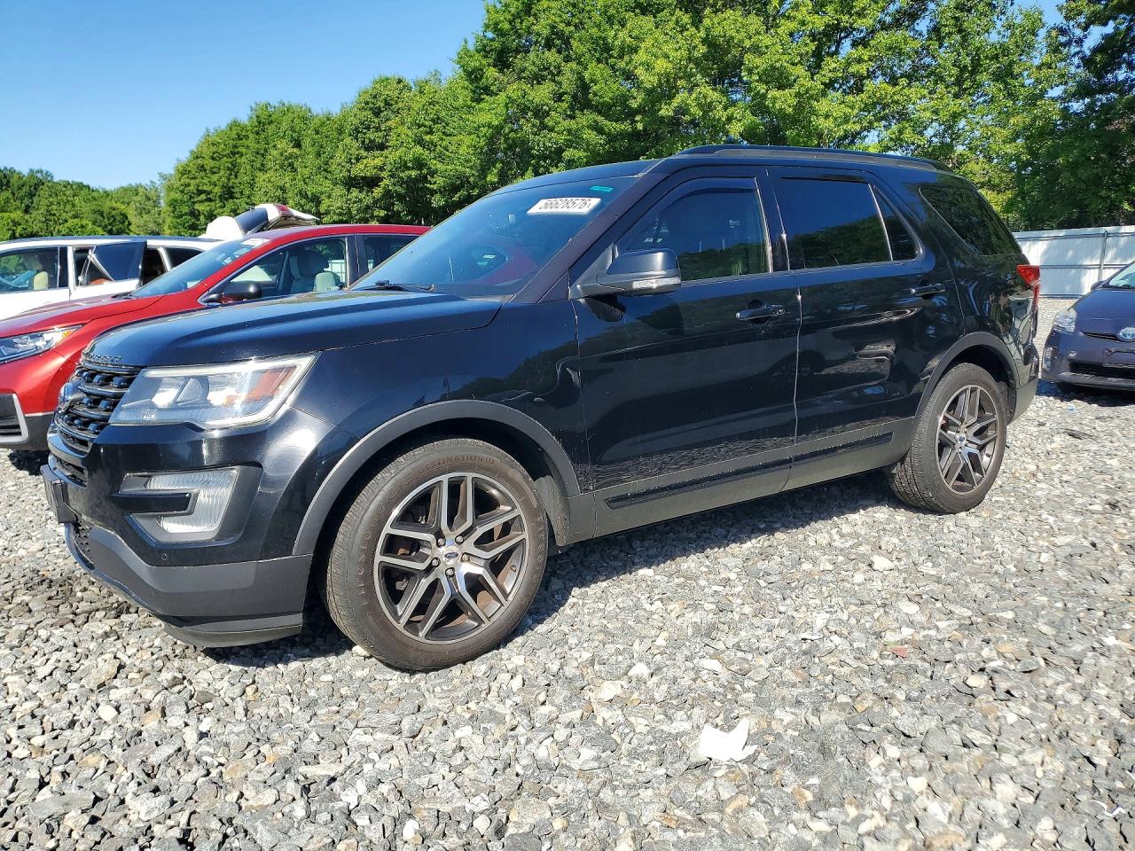 Salvage Ford Explorer Image