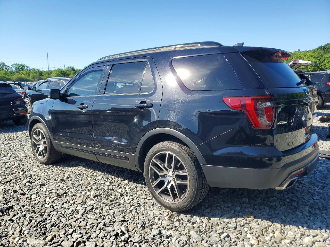 Ford Explorer Sport