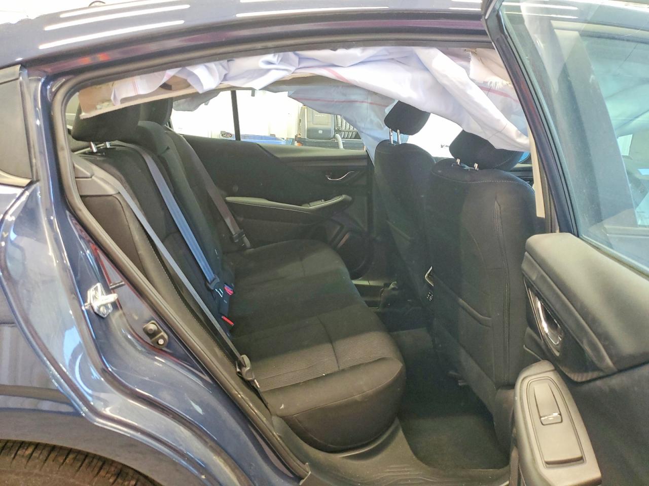 Subaru Legacy Premium