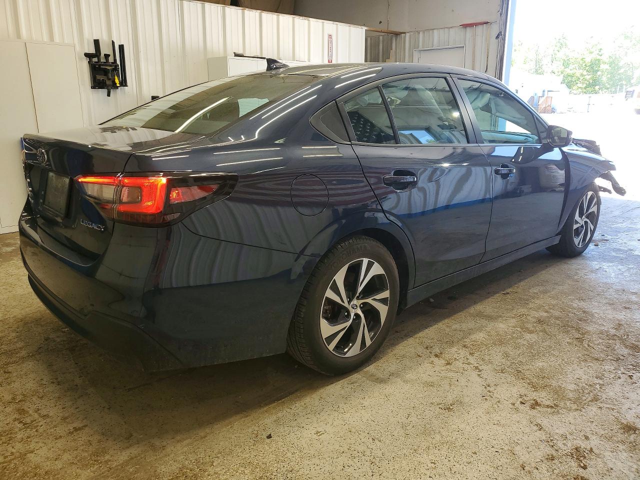 Subaru Legacy Premium