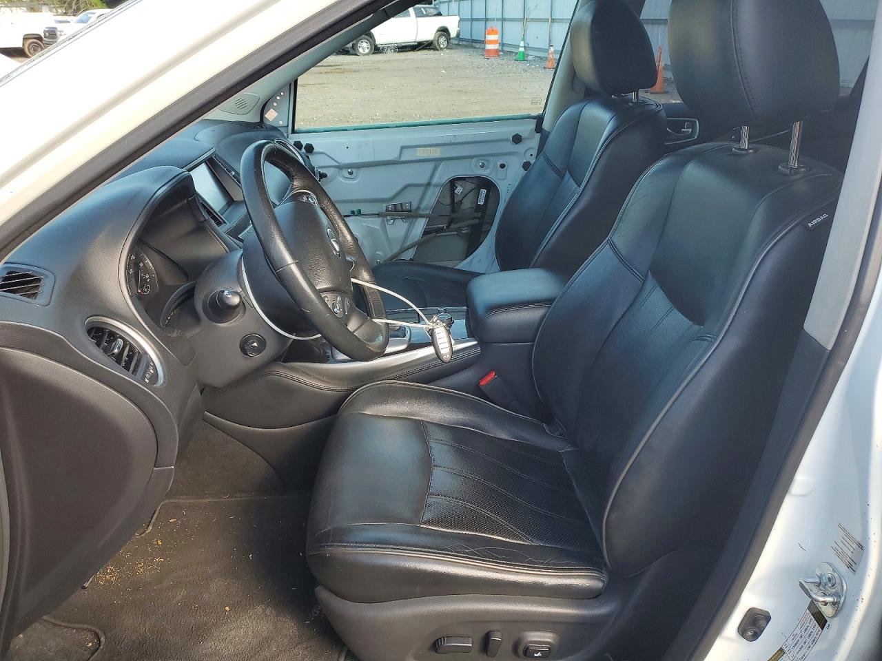 INFINITI Qx Base
