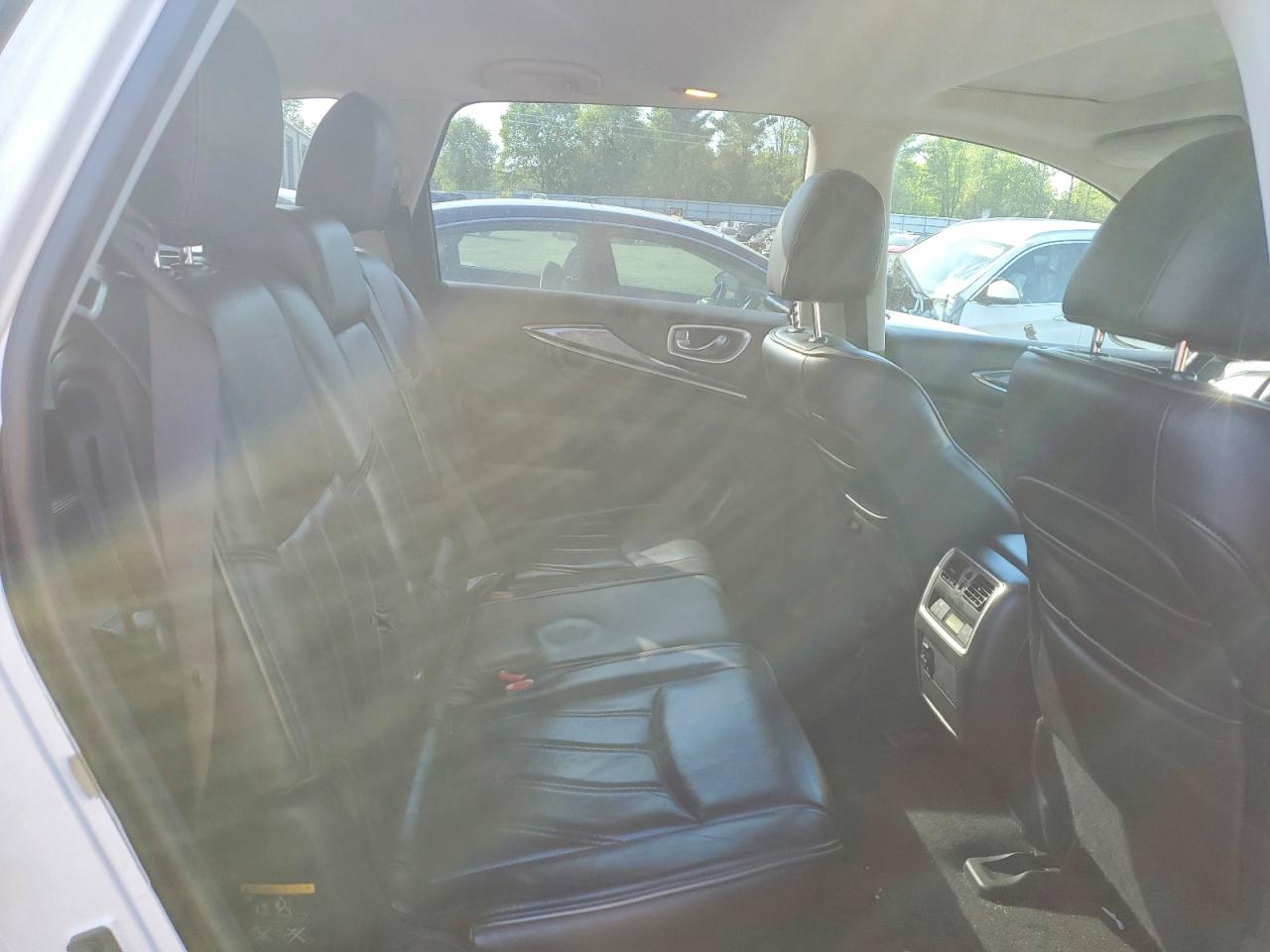 INFINITI Qx Base