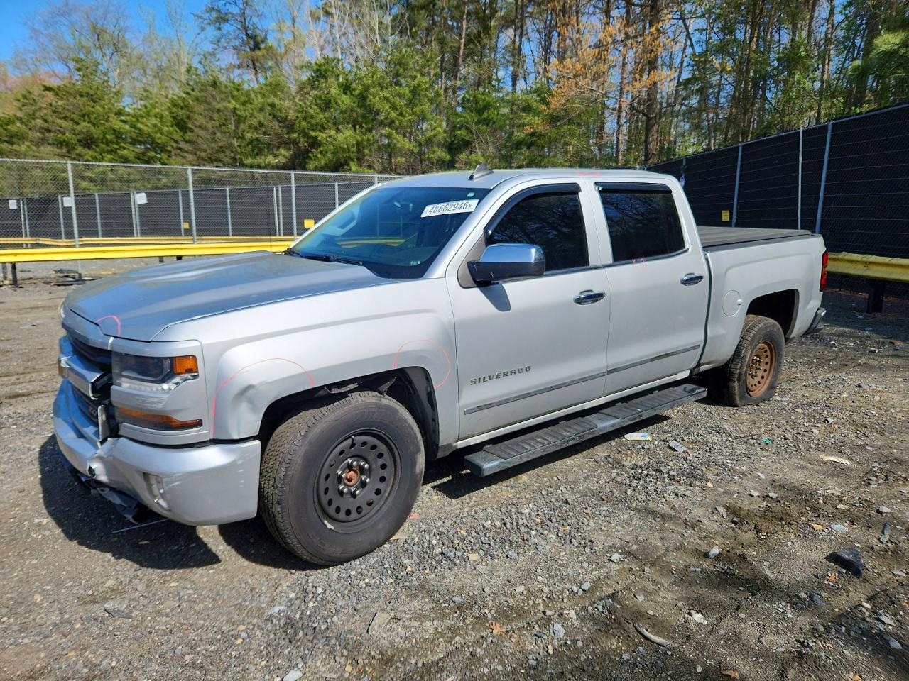 Salvage Chevrolet Silverado Image