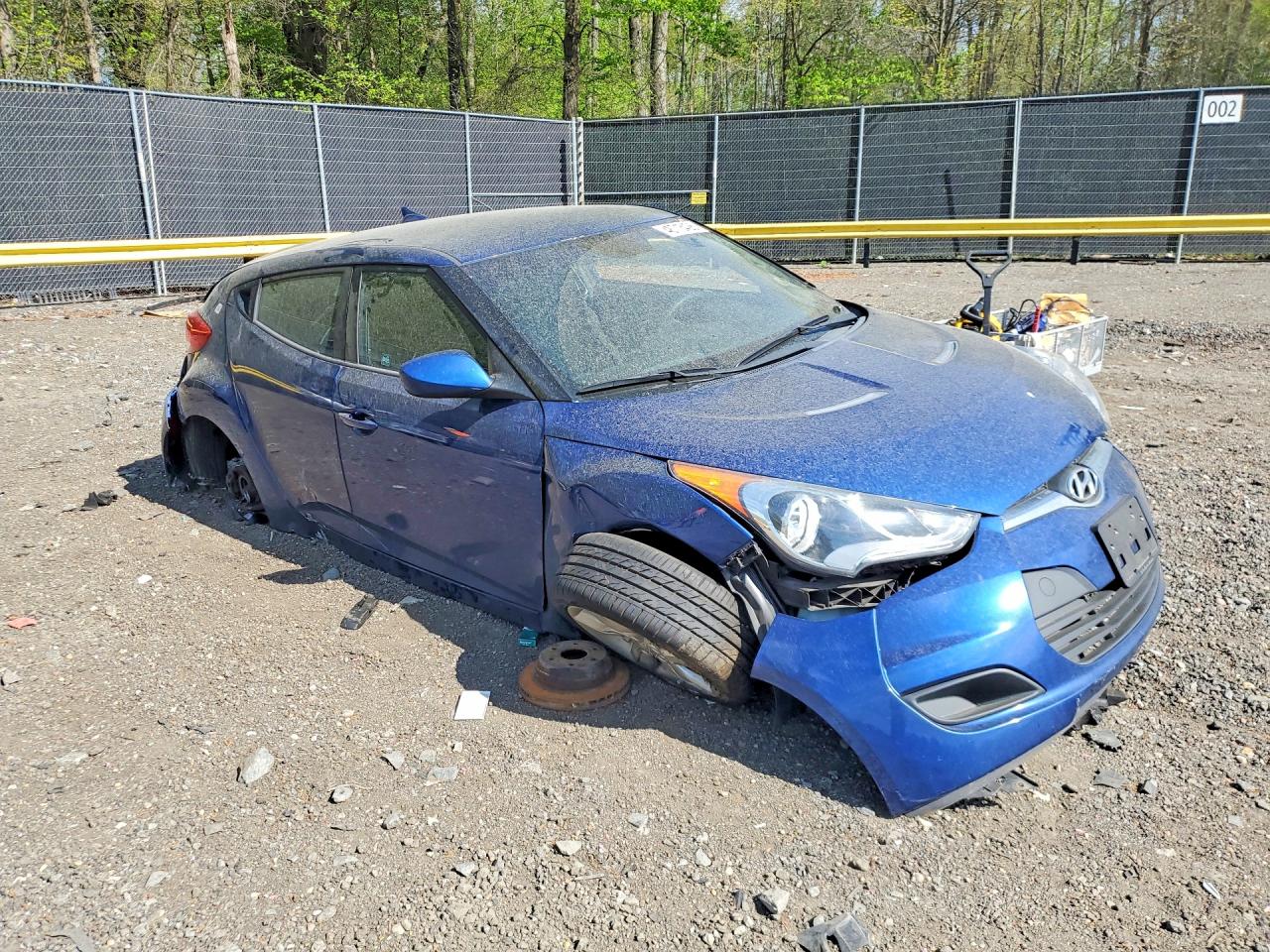 Hyundai VELOSTER Base