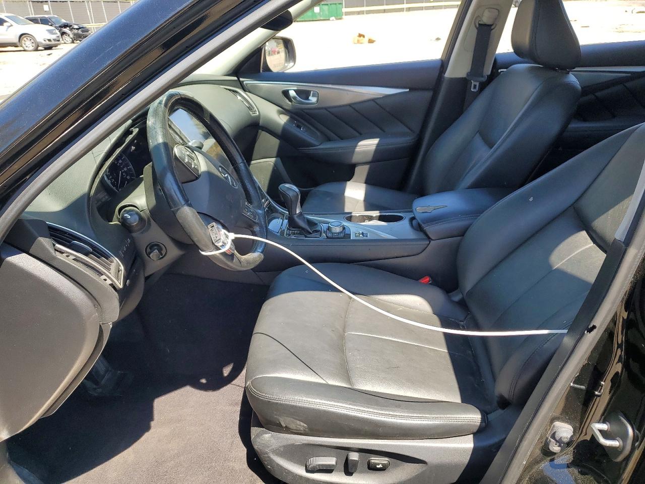INFINITI Q50 2.0t Premium