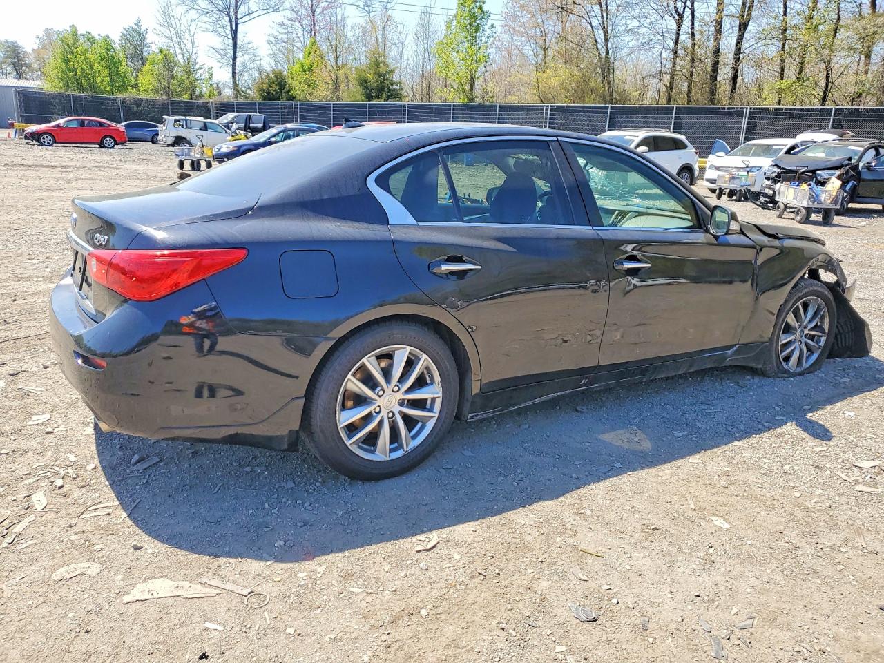 INFINITI Q50 2.0t Premium