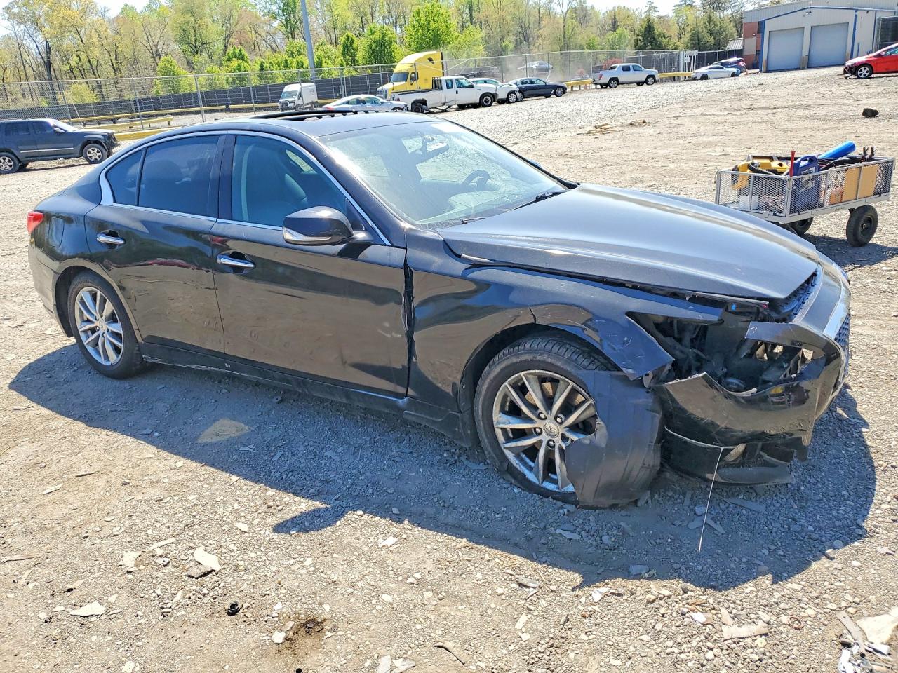 INFINITI Q50 2.0t Premium