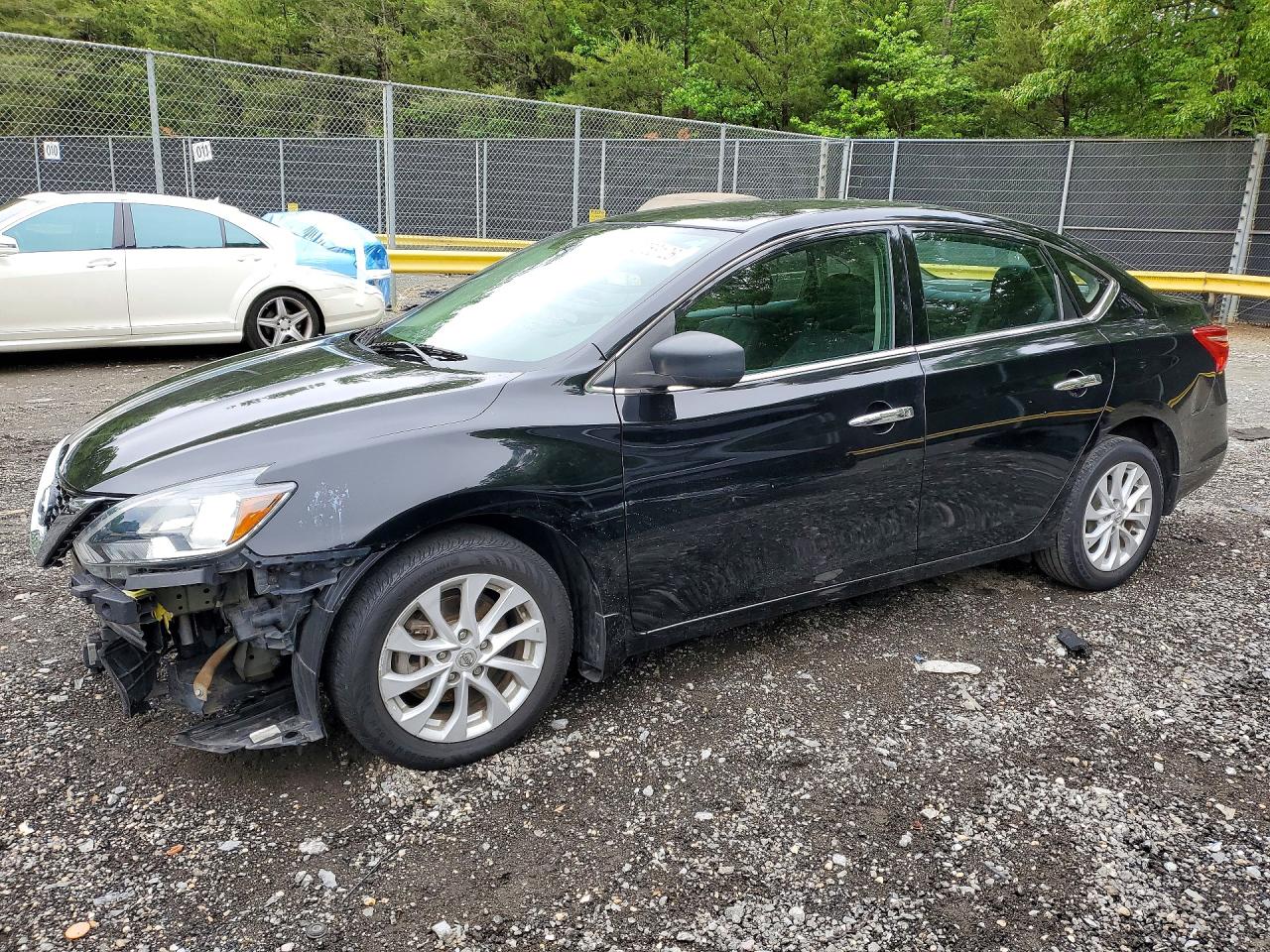 Salvage Nissan Sentra Image