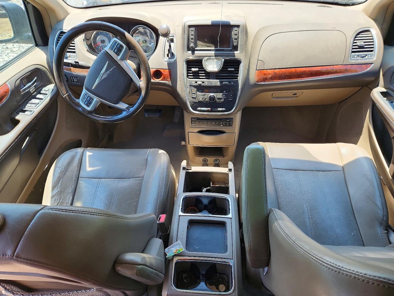 Chrysler Minivan Touring L