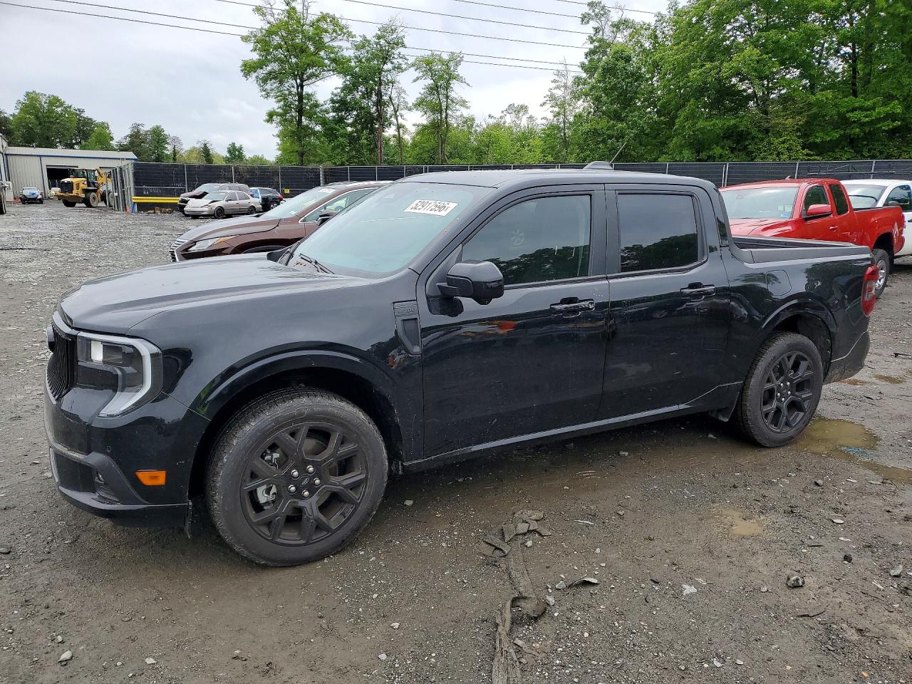 Salvage Ford Maverick L Image
