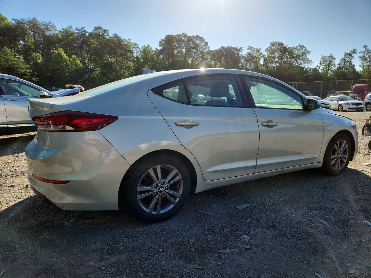 Hyundai ELANTRA Value Edition