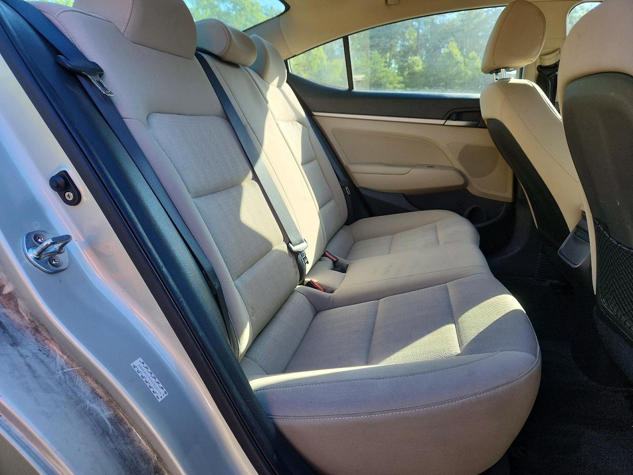 Hyundai ELANTRA Value Edition