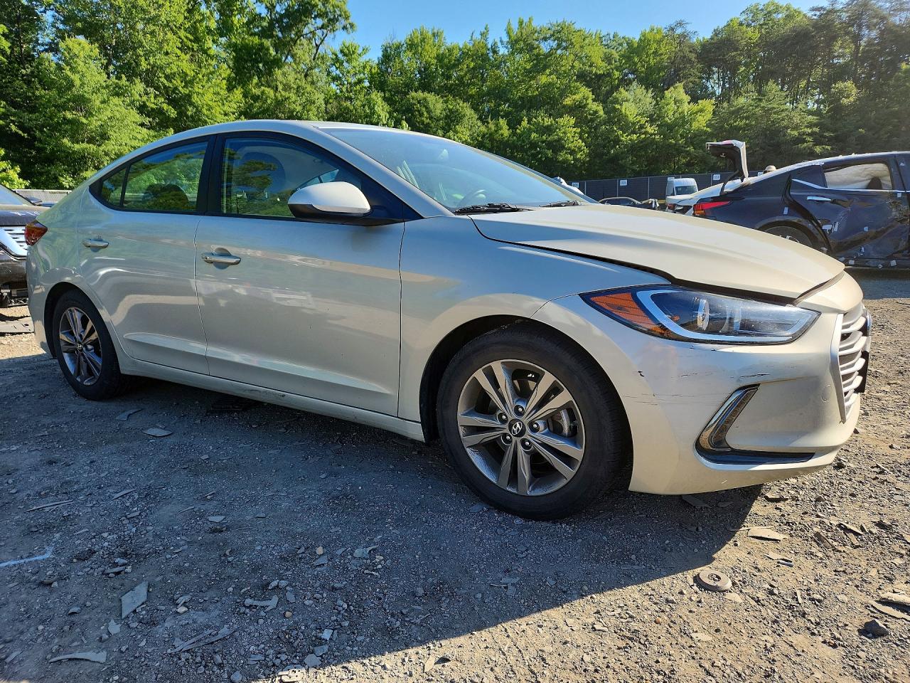Hyundai ELANTRA Value Edition