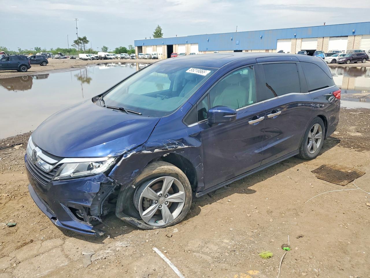 Salvage Honda Odyssey Image