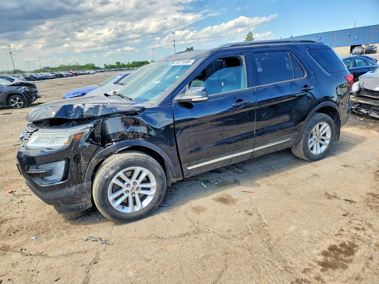 Salvage Ford Explorer Image
