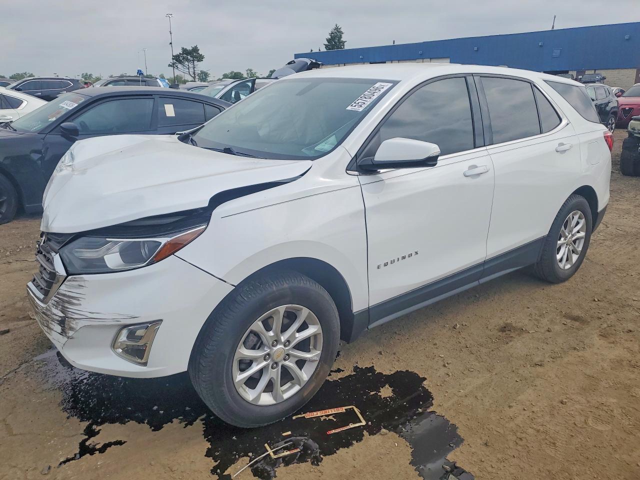 Salvage Chevrolet Equinox Image