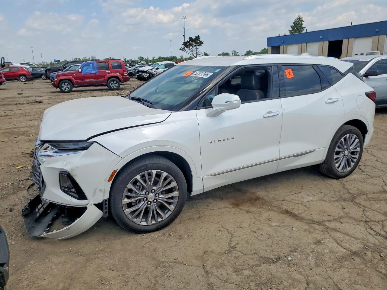 Salvage Chevrolet Blazer Image