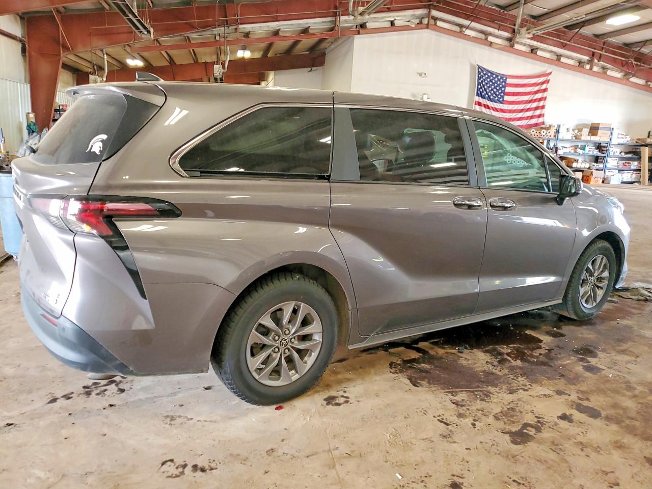 Toyota Sienna Xle 7-passenger