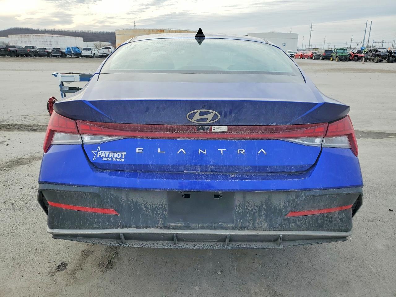 Hyundai ELANTRA Sel