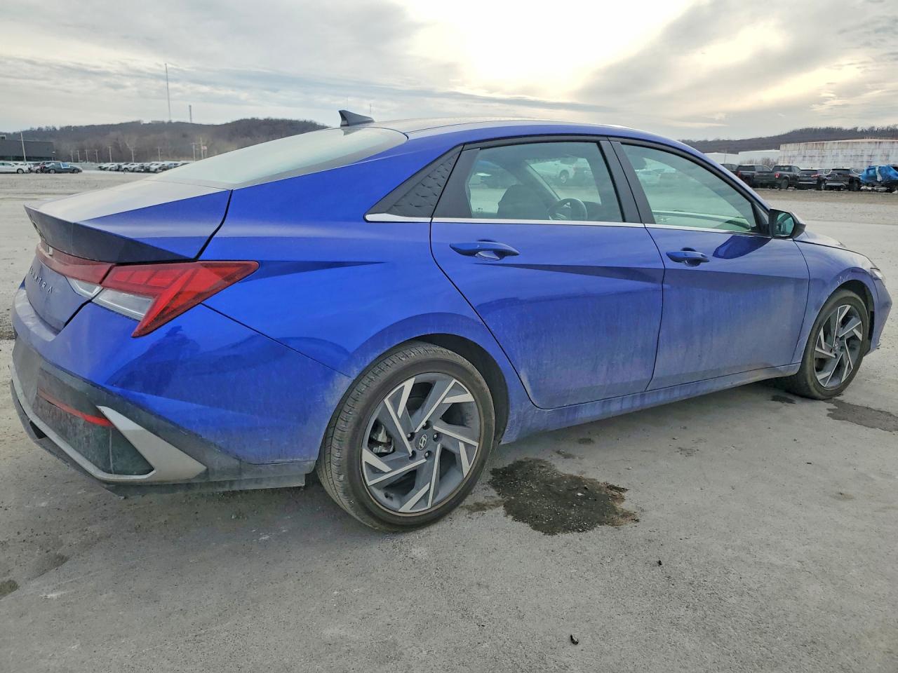 Hyundai ELANTRA Sel