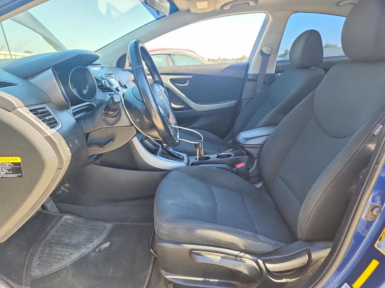 Hyundai ELANTRA Se