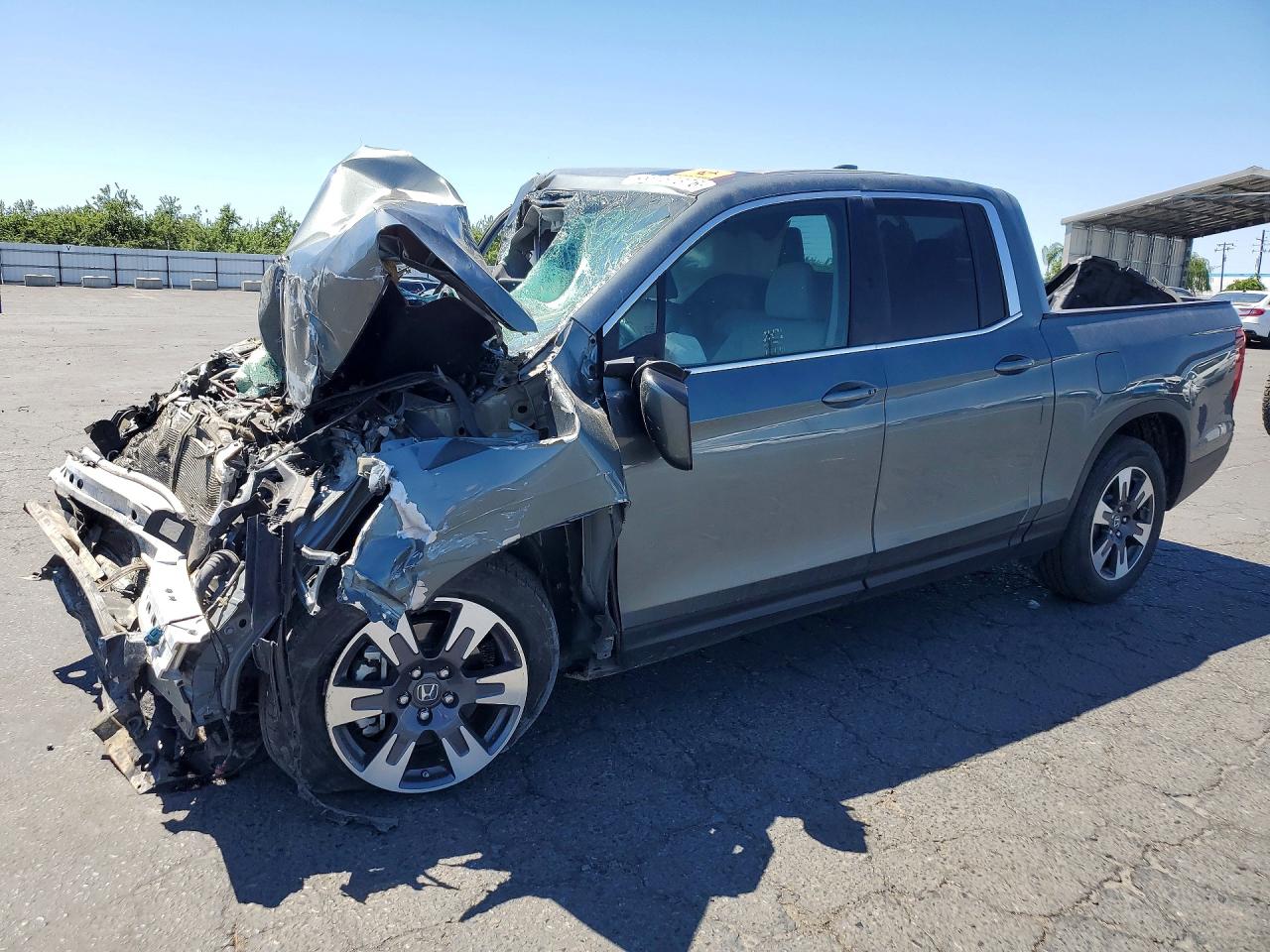 Salvage Honda Ridgeline Image