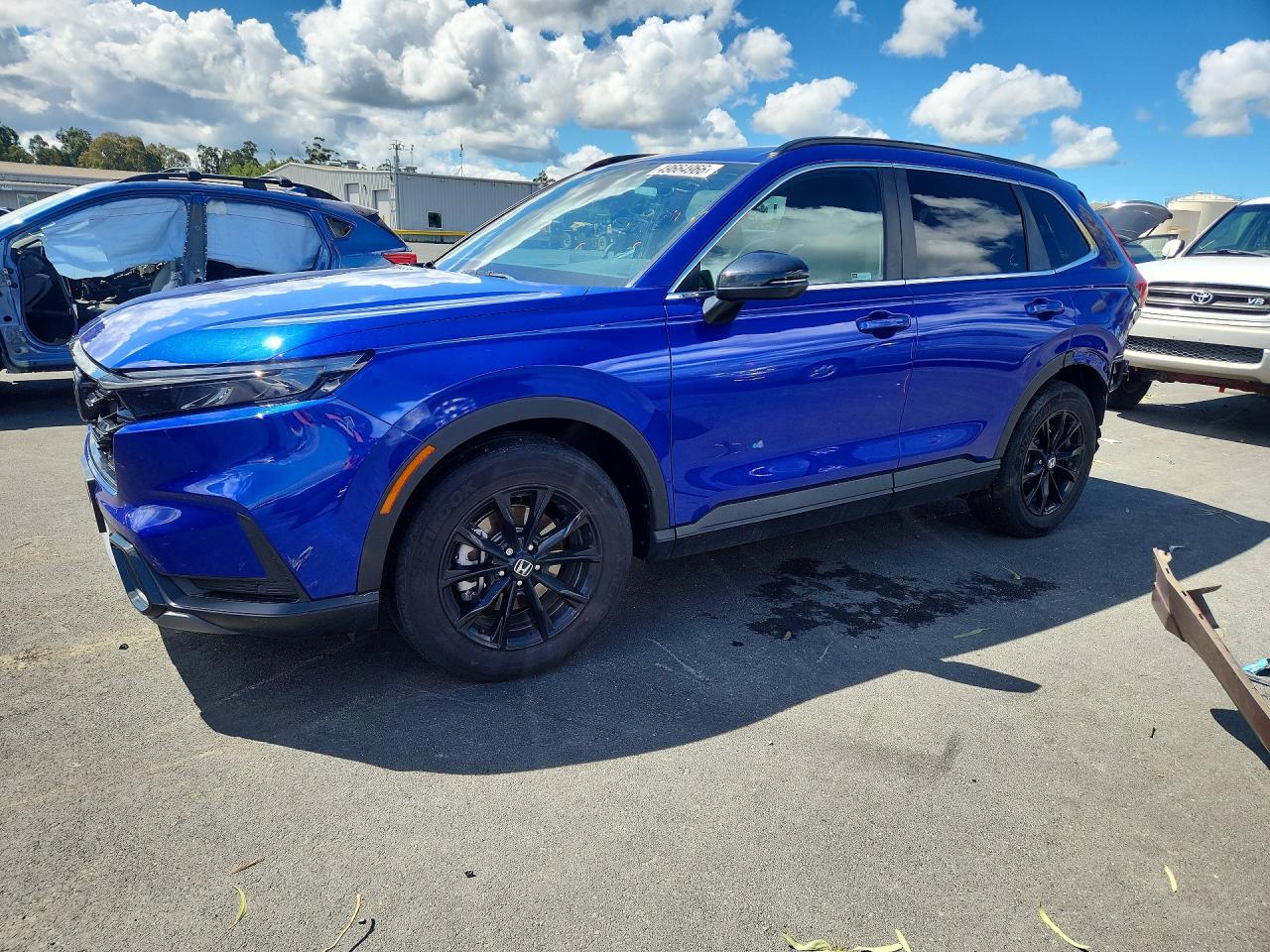 Salvage Honda Crv Image