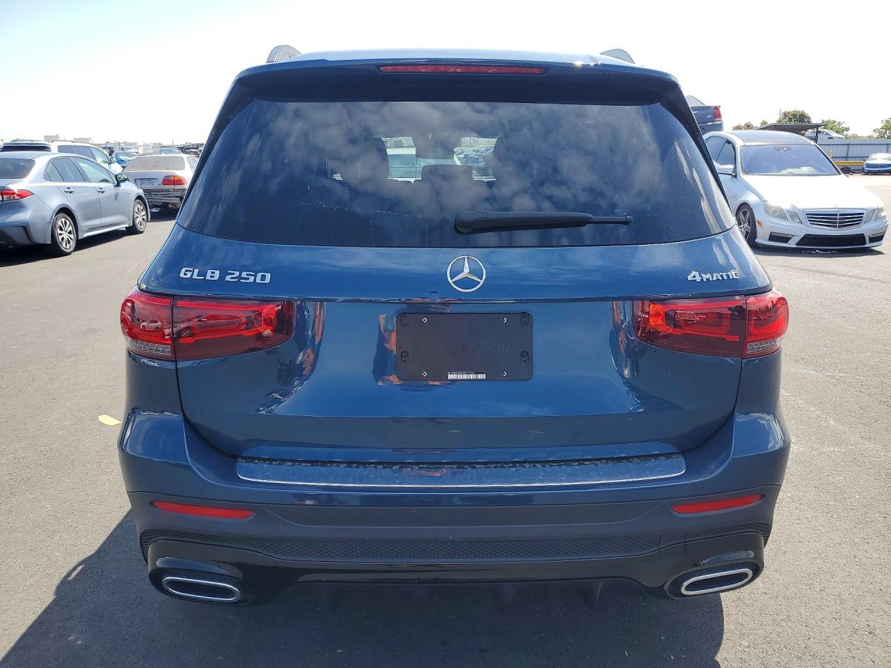 Mercedes-Benz GLB 250 4matic