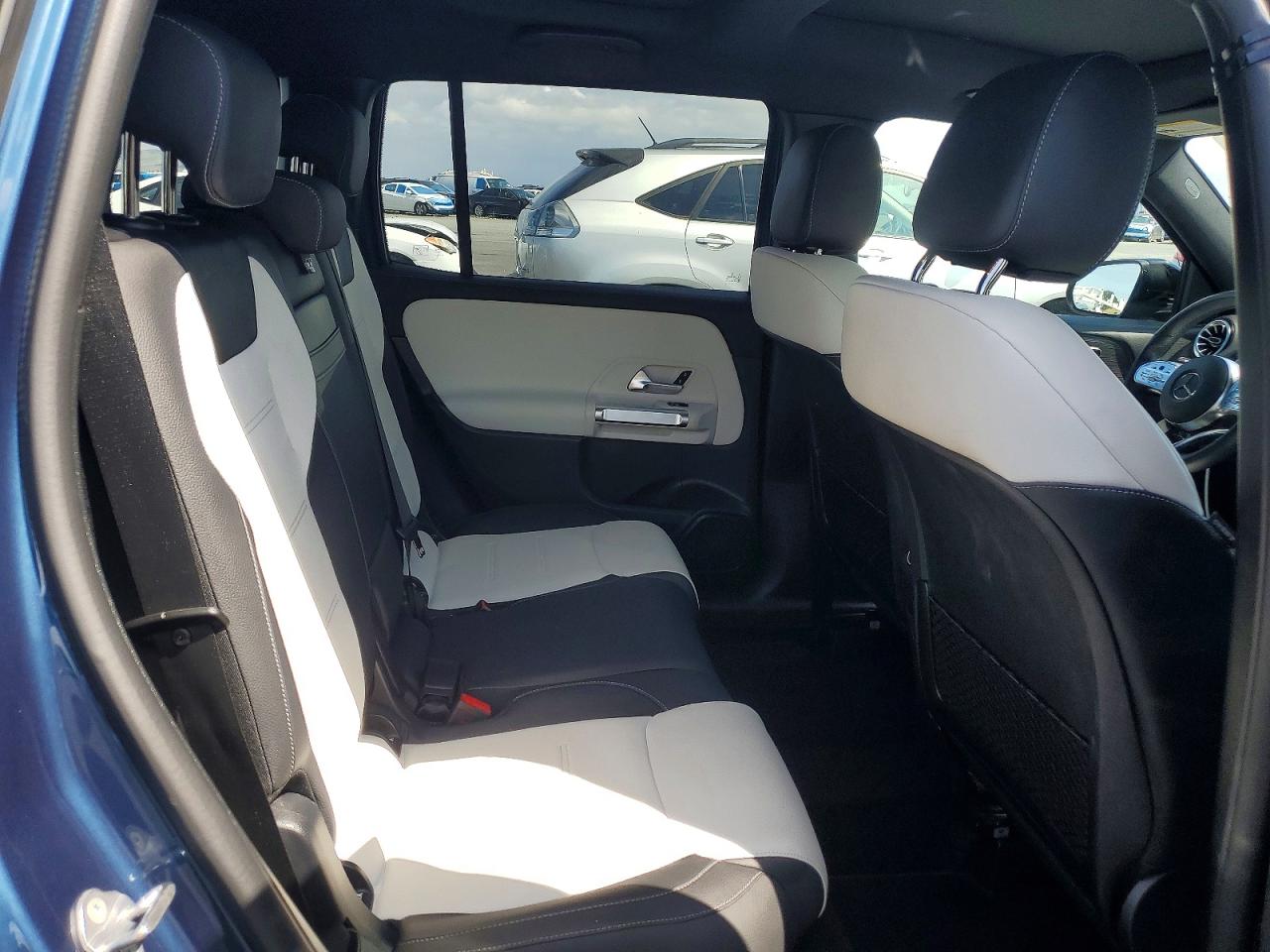 Mercedes-Benz GLB 250 4matic