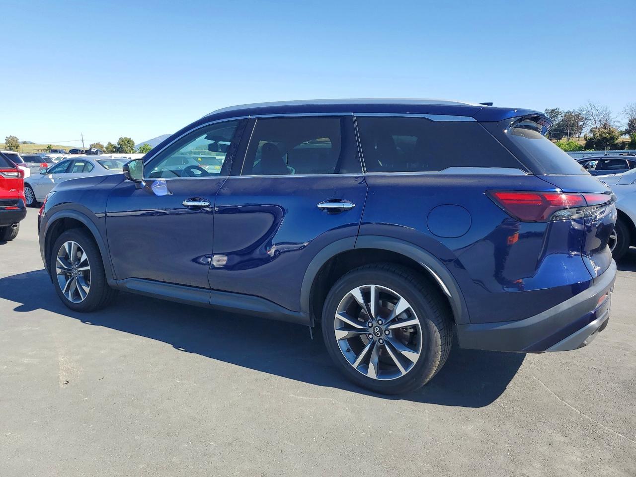 INFINITI Qx Luxe